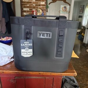 Yeti Camino 35 Black Tote Bag Durable and Stylish